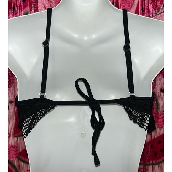 🖤 OP Ruffled Bikini Top - Picture 3 of 5